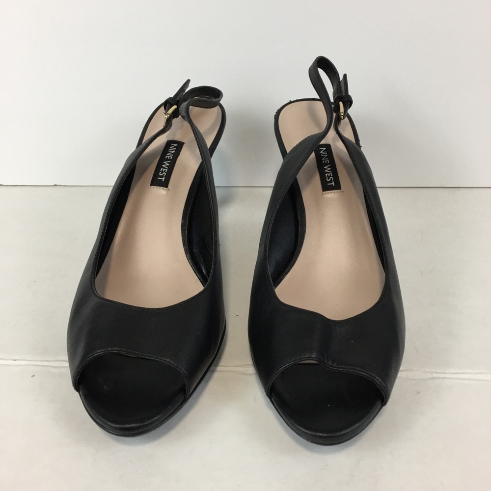 NineWest black leather strap heel sandal 9M